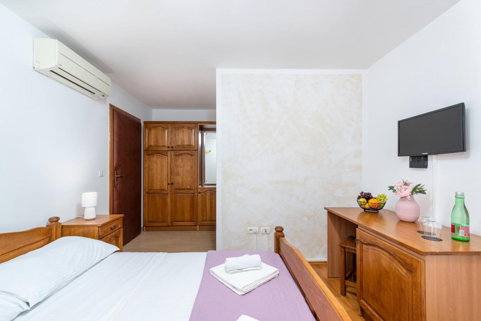 Laco De Pelagius Rooms Новиград Экстерьер фото