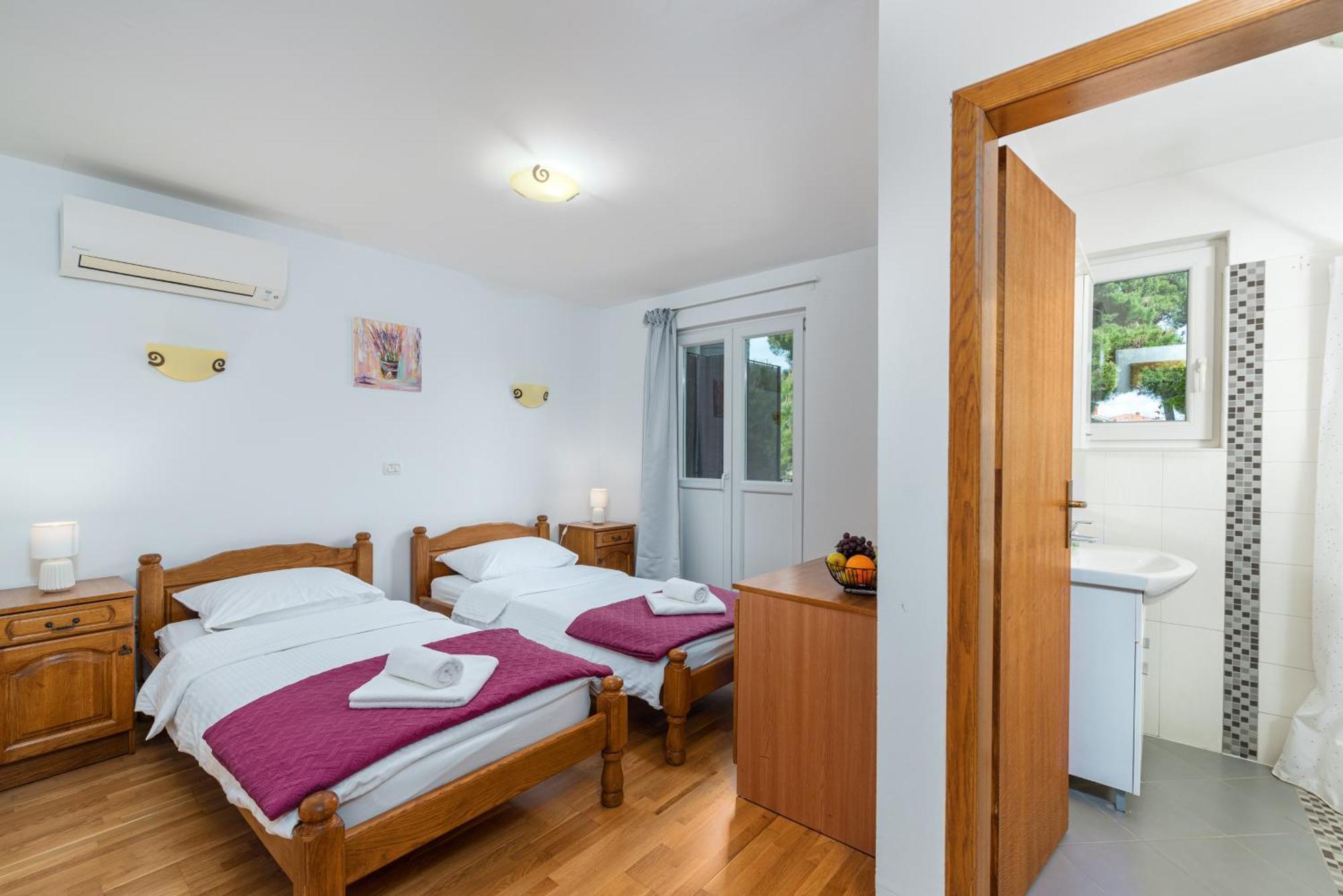 Laco De Pelagius Rooms Новиград Экстерьер фото